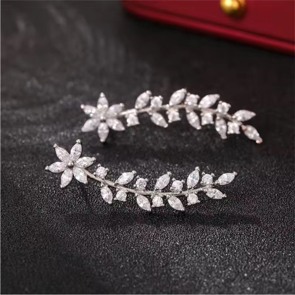 Huitan Silver Floral Leaf Earrings - Picture 3 of 5